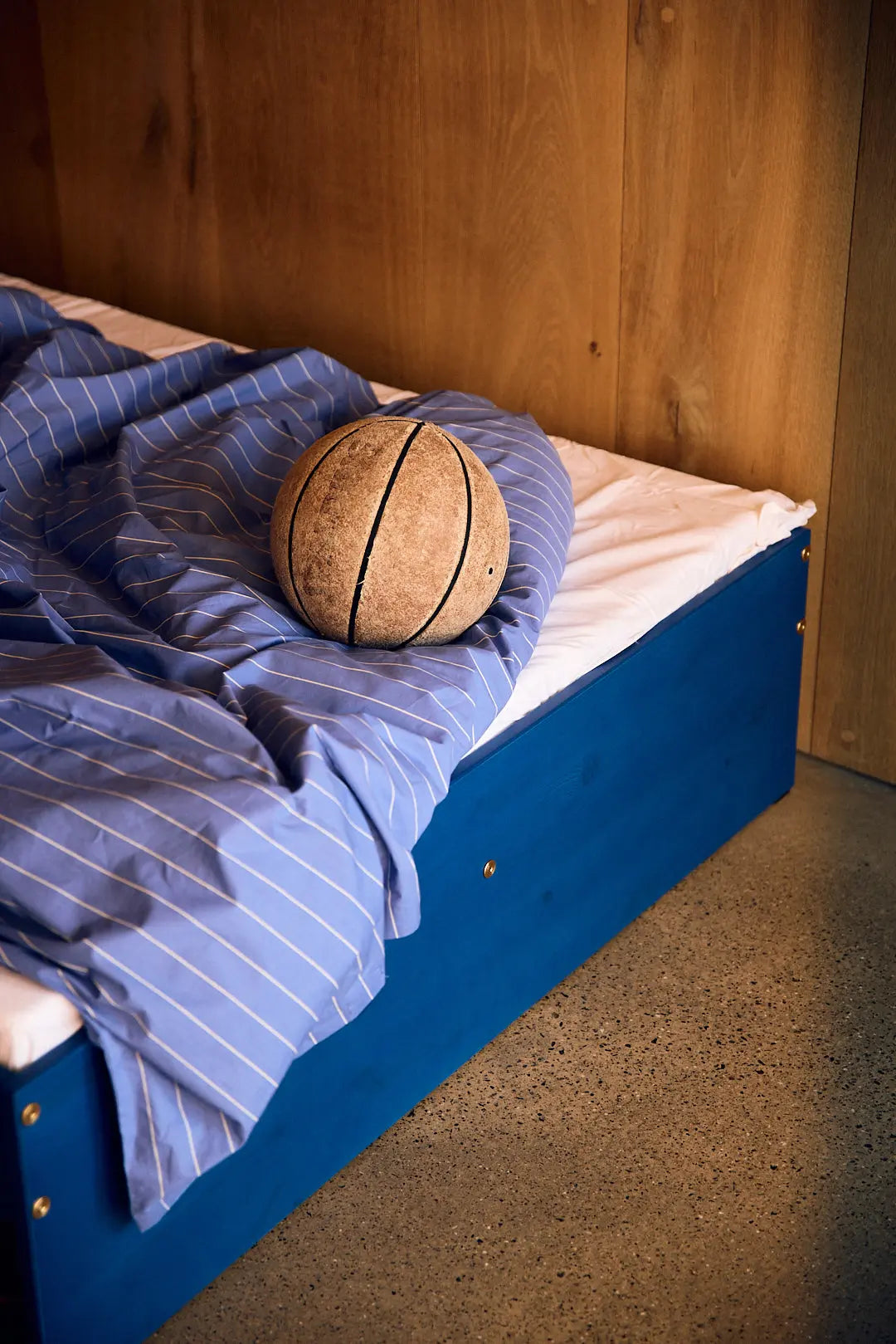 Double Bed with Shelf, 120x200 cm, Blue/Pine  120X200 flexa-com.myshopify.com